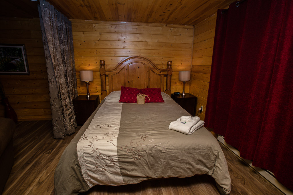 Ferme 5 Etoiles bedroom Quebec Canada