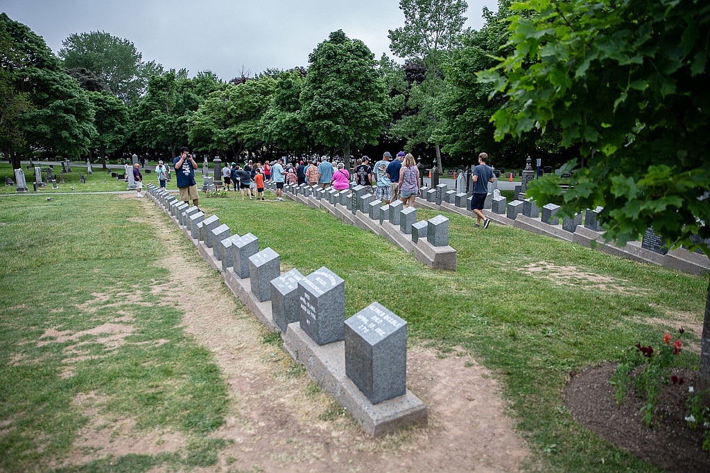 Halifax Fairview Titanic Cemetery crowd