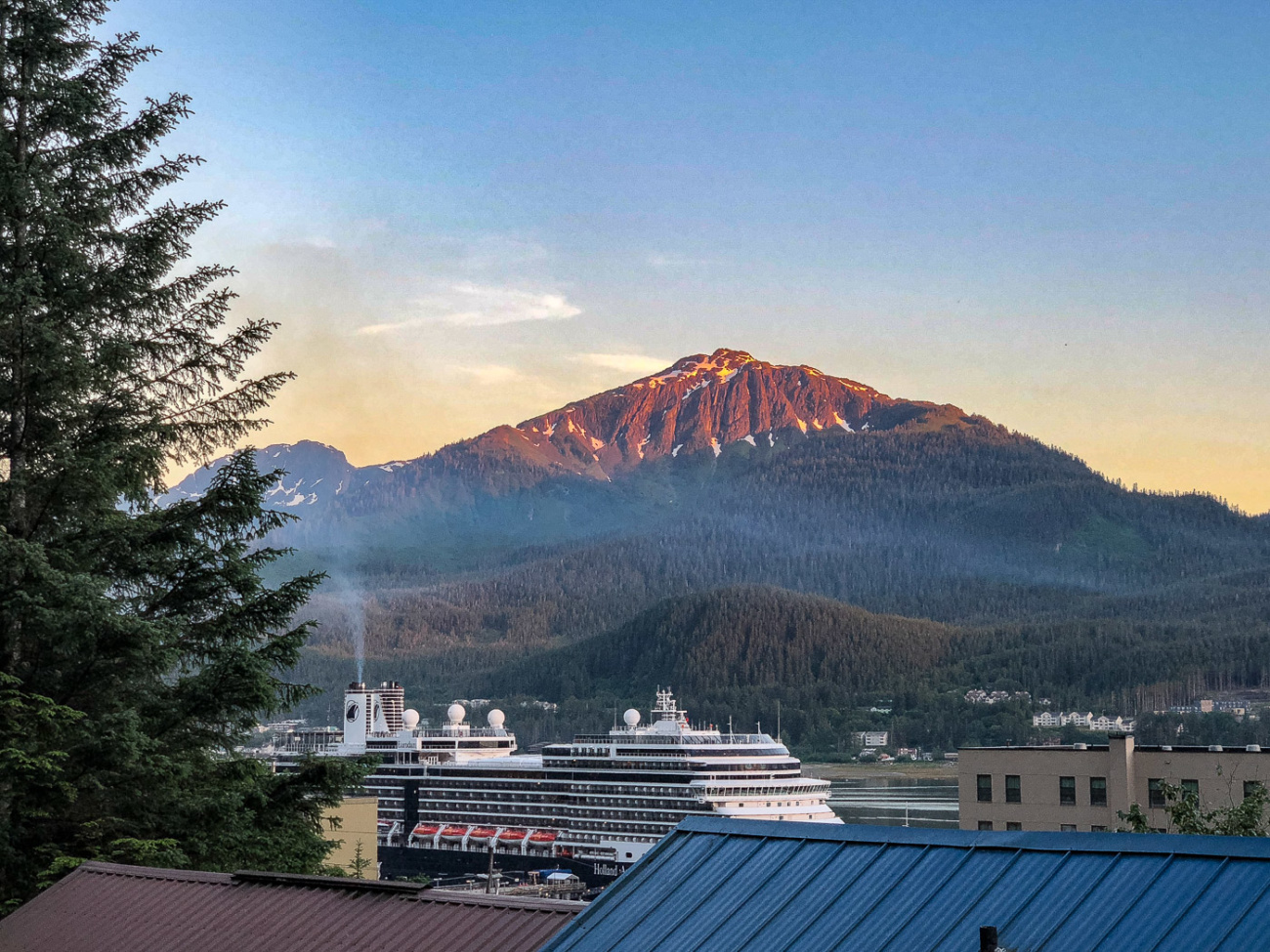 Juneau Port mountain cruise ship