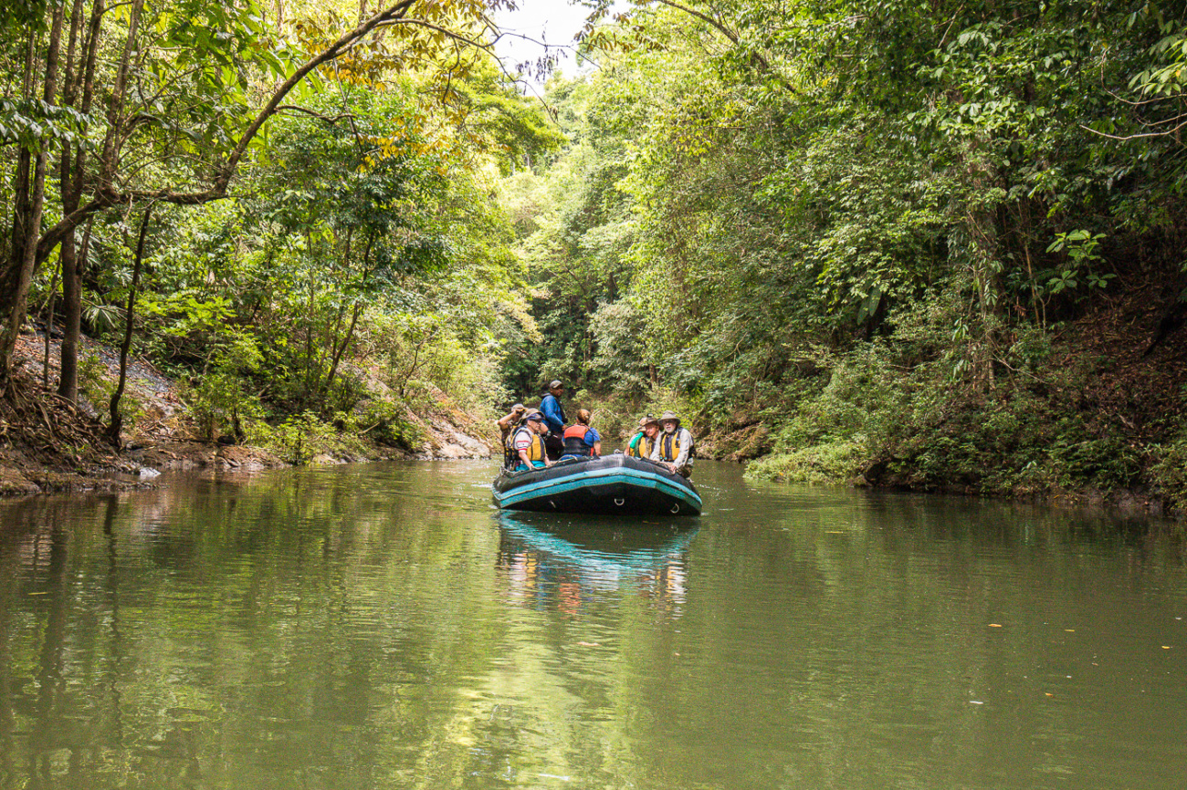 Group skiffing UnCruise Costa Rica